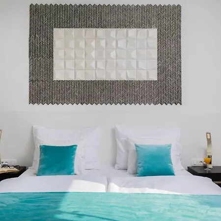 Muller Apartment Split